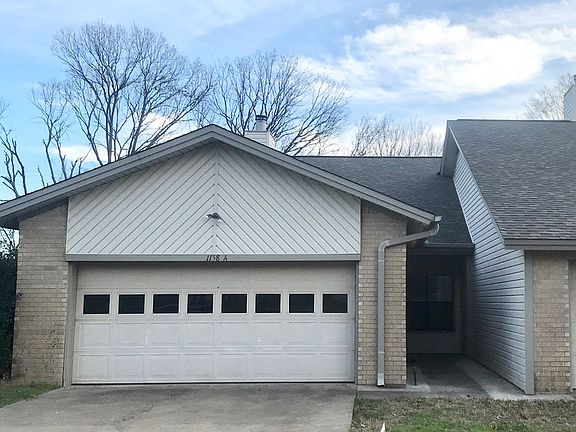 2nd image of 1158A Oval Dr