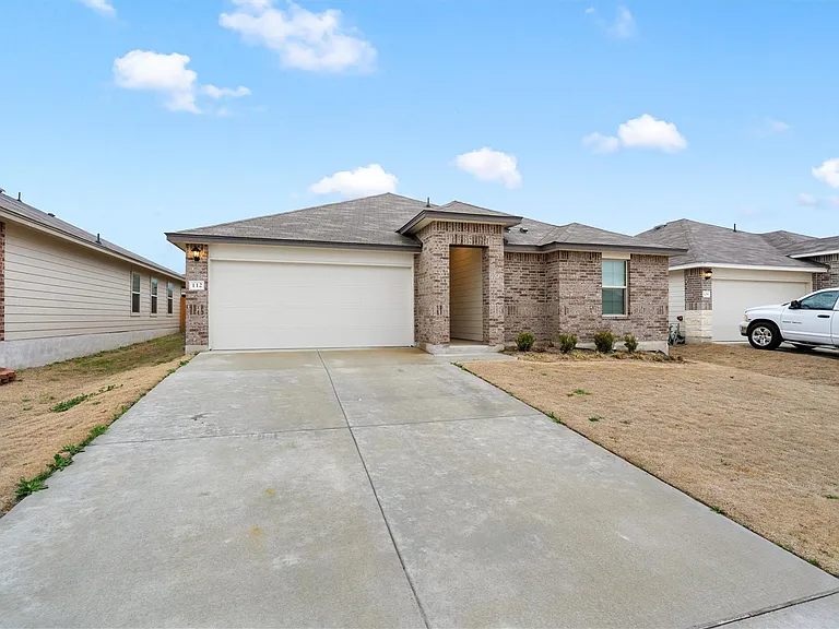 112 Ragnar Dr — Photo 3