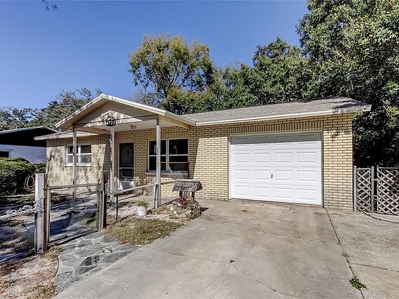 4th image of 4709 Gazania St