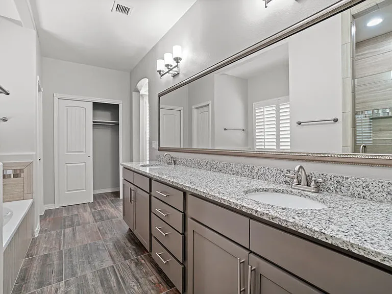 1740 Eased St — Photo 36