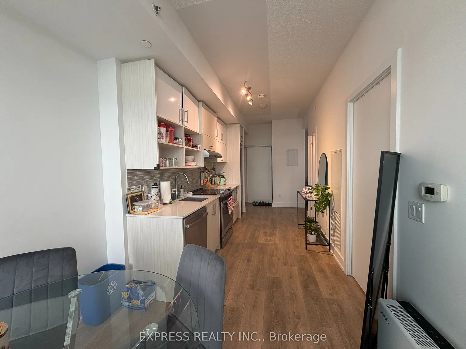 2 bed, $2,100 — Photo 2