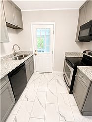 5th image of 2219 E 40th St