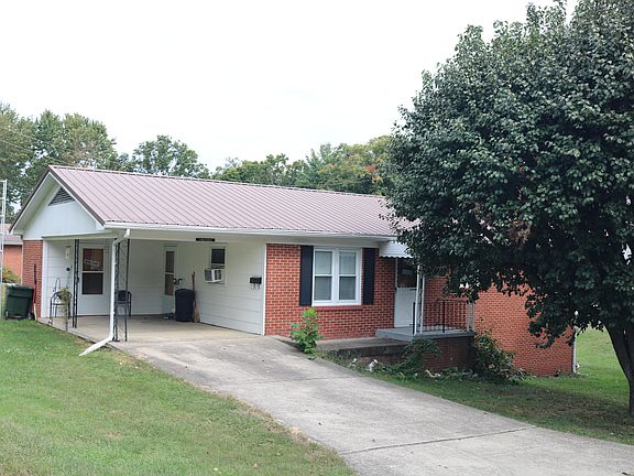 3rd image of 101 Robin Ln