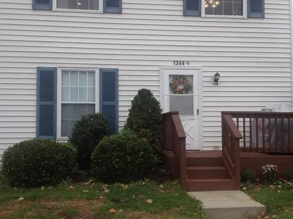 1344 Hibbard Dr #H-2, Stow, OH 44224