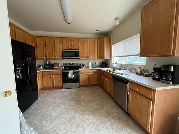 5th image of 3945 Rannoch St