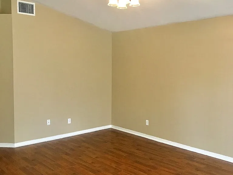 4617 Newbourne Way — Photo 7