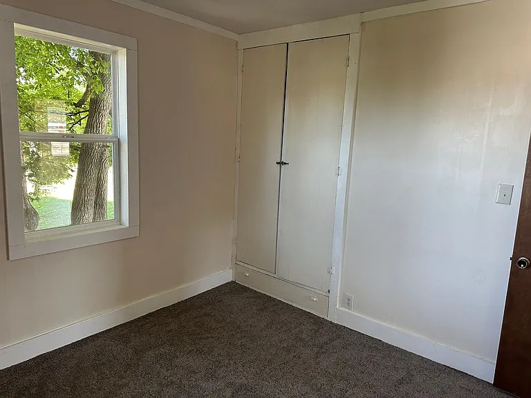 607 N Adams Ave — Photo 8