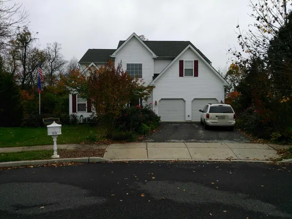 7219 McKee Ct, Macungie, PA 18062