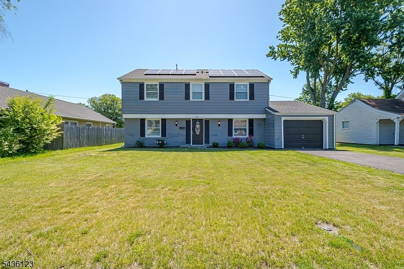 1st image of 60 Midvale Ln