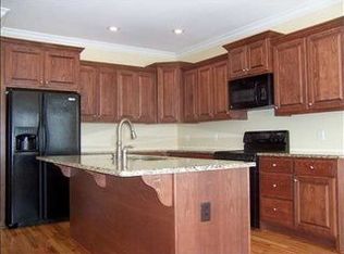 106 Summer Hill Ct, Easley, SC 29642