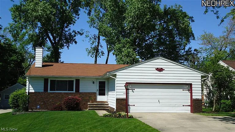 18290 Whitney Rd photo 1