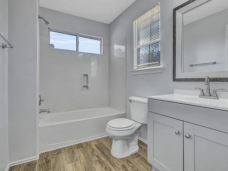 2927 Cypress Island Dr — Photo 20