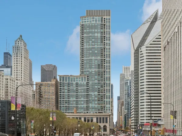 130 N Garland Ct APT 1505, Chicago, IL 60602