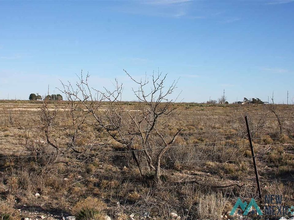 1st image of 4 Western Trail Rd