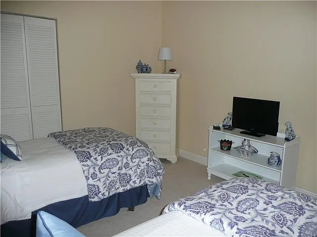 124 Legendary Cir — Photo 9