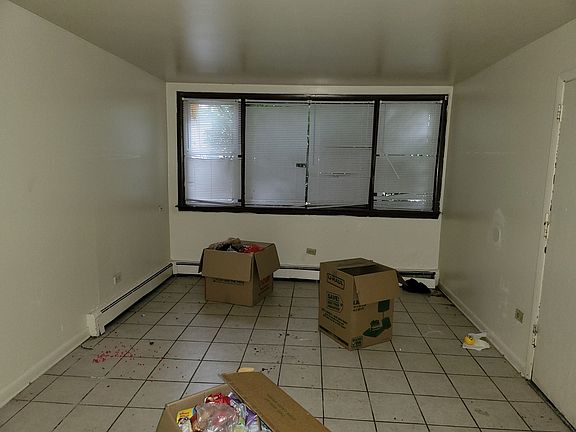 4th image of 13912 W Edbrooke Ave