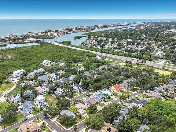 3rd image of 7542 Harbor View Way