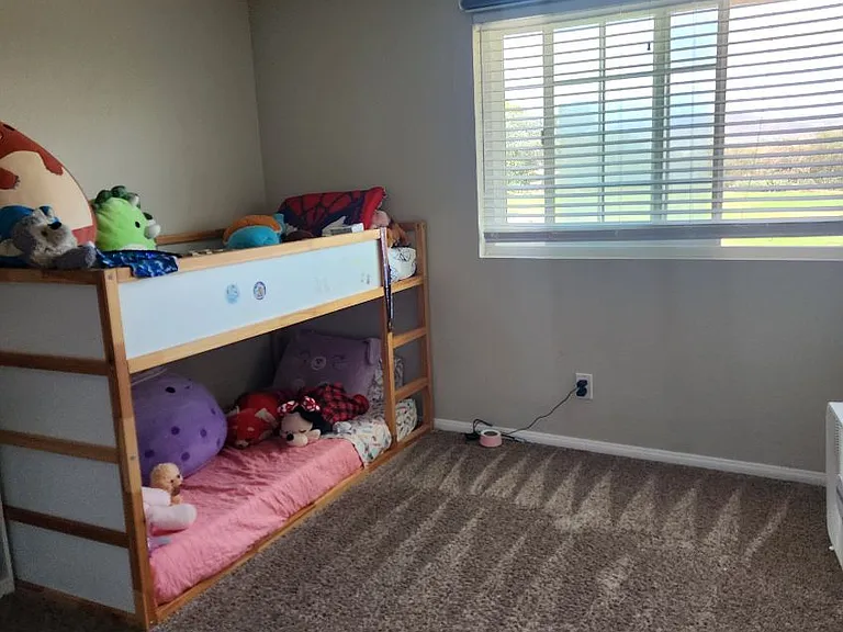 660 Willowspring Dr N — Photo 22