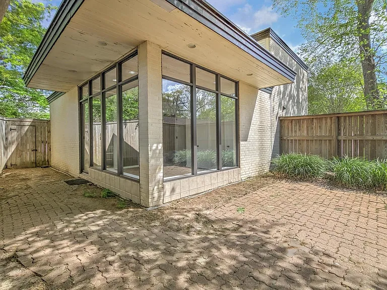 147 Valley Dr — Photo 30