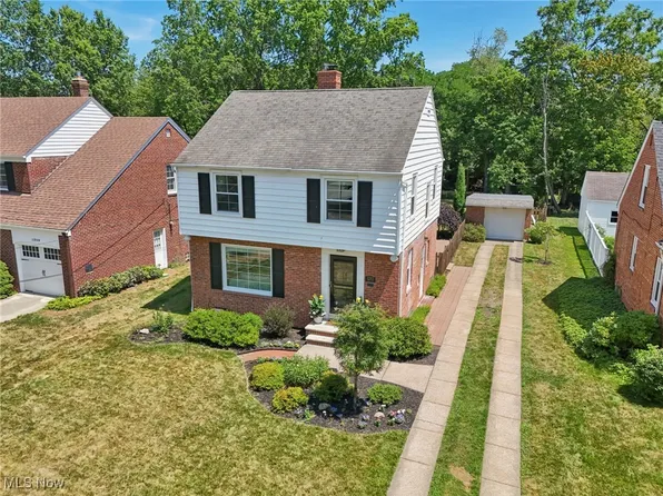 1283 Bates Rd, Rocky River, OH 44116