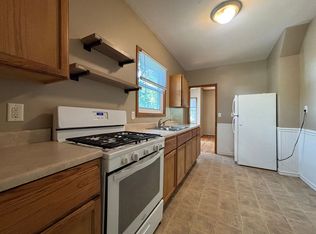 660 5th St E #1, Saint Paul, MN 55106