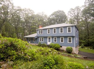 41 Ledgewood Dr, Wilton, CT 06897