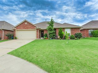 409 Mohawk Trl, Edmond, OK 73003