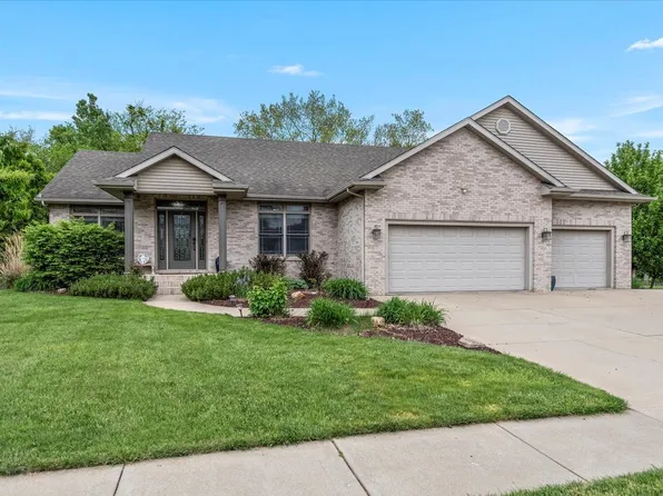 4319 Creek Dr, Springfield, IL 62711