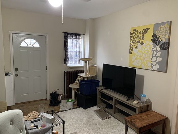 3rd image of 201 S Smith St