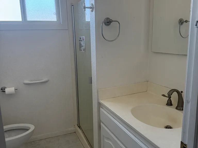 13471 Wynant Dr — Photo 2