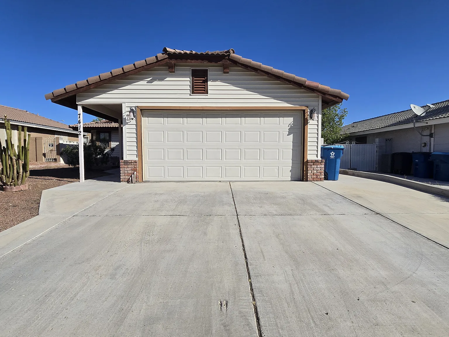 3 bed, 1104 sqft, $1,850 — Photo 1