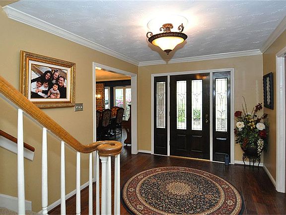 2nd image of 2018 Laurel Hill Dr