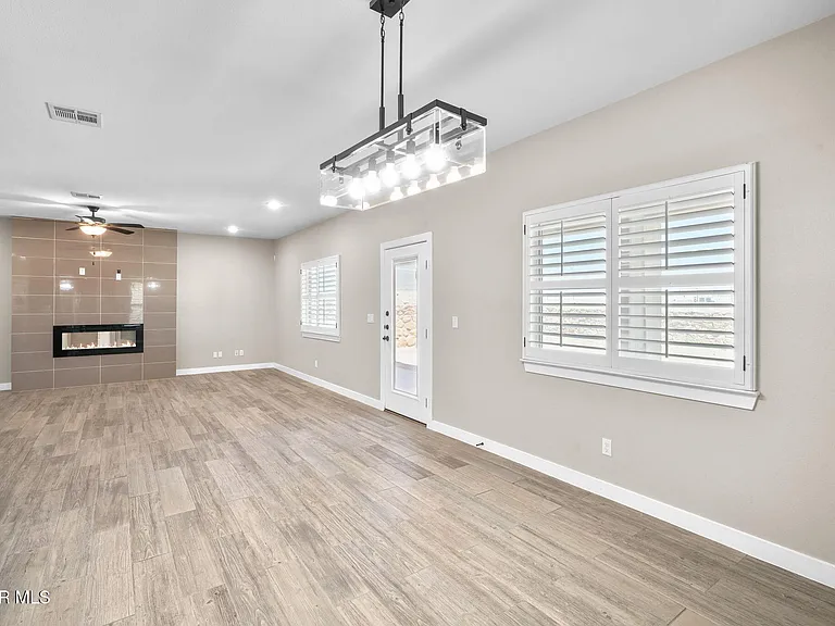 10013 Hueco Junction Rd — Photo 19