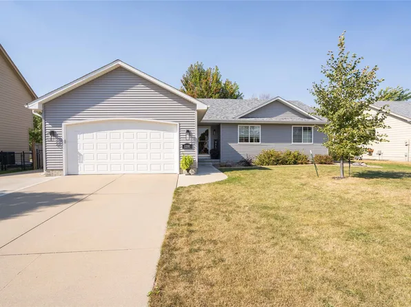 1200 10th Avenue Pl SE, Altoona, IA 50009