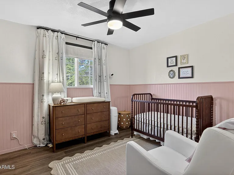 1022 W 13th St — Photo 24