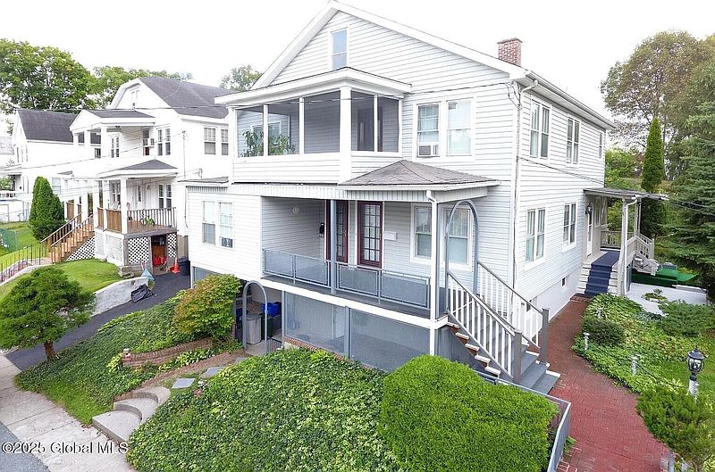 2nd image of 38 Desson Avenue