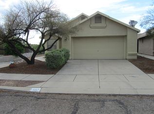 1317 N Sandecker Ln, Tucson, AZ 85745