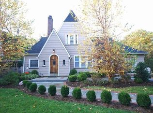 10 Oakland Rd, Maplewood, NJ 07040