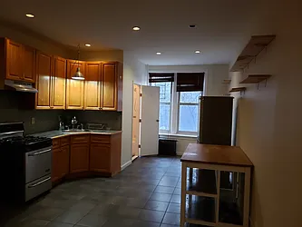 Rented by Brownstone Property Group