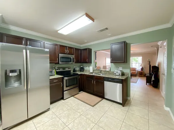 4687 SW 48th Dr APT 124, Gainesville, FL 32608