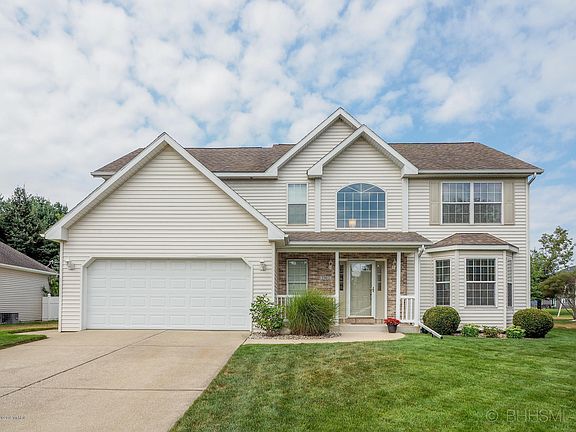 2nd image of 5902 Baywood Dr