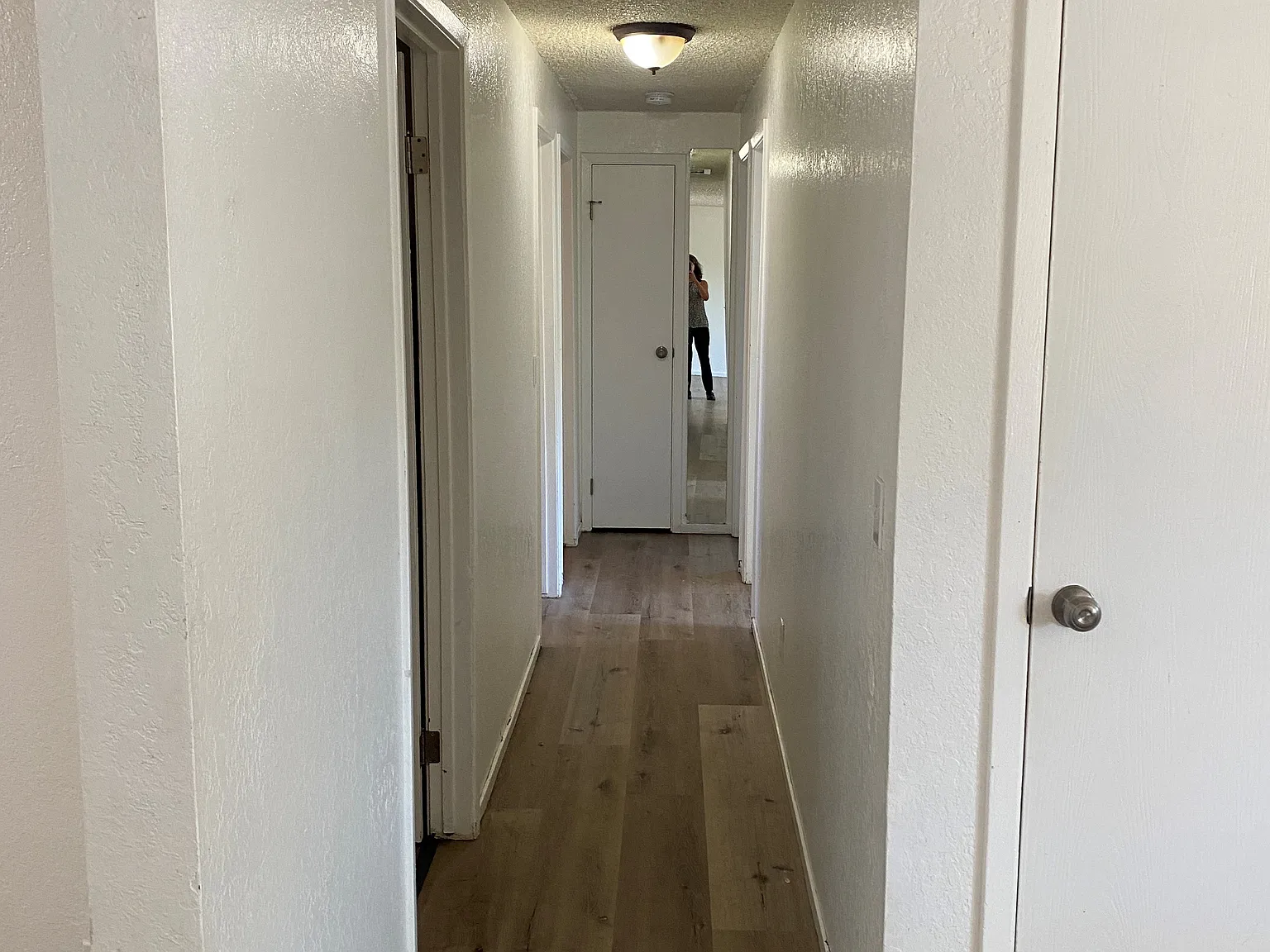 3 bed, 1.5 bath, 1008 sqft, $1,605 — Photo 3