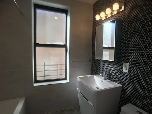 Rented by Bohemia Realty Group | media 43