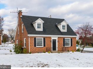398 Chestnut St, Hamburg, PA 19526