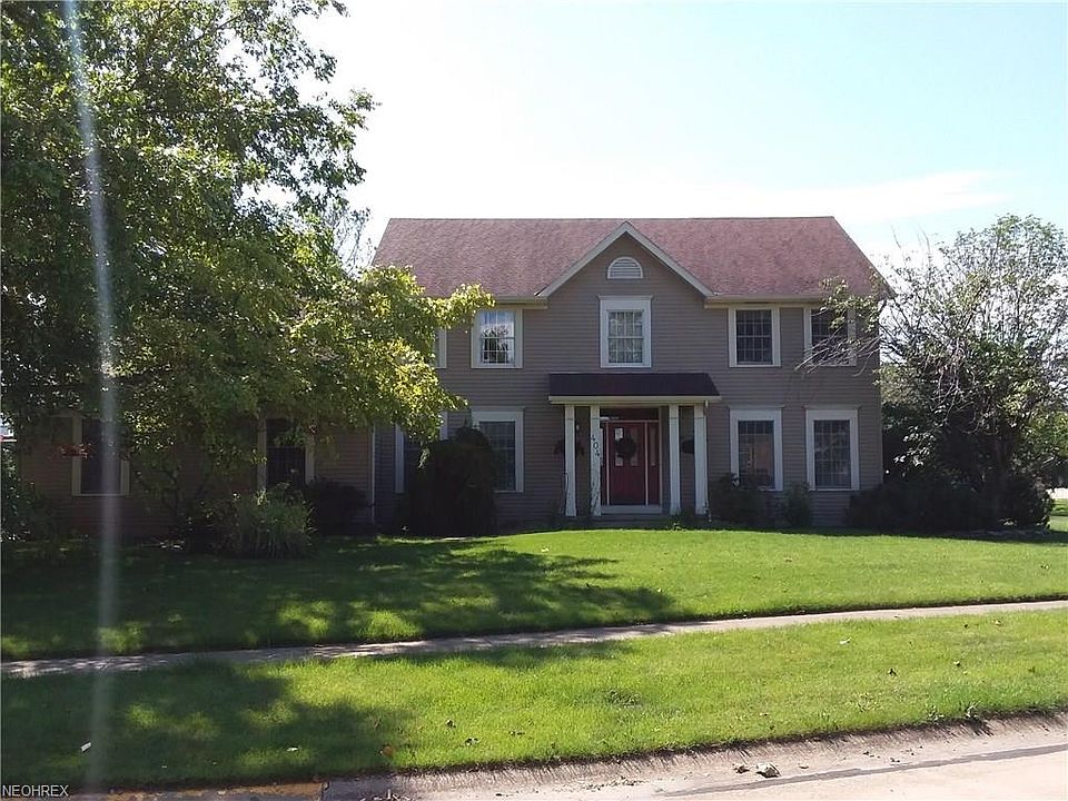 1st image of 404 Wexford Dr