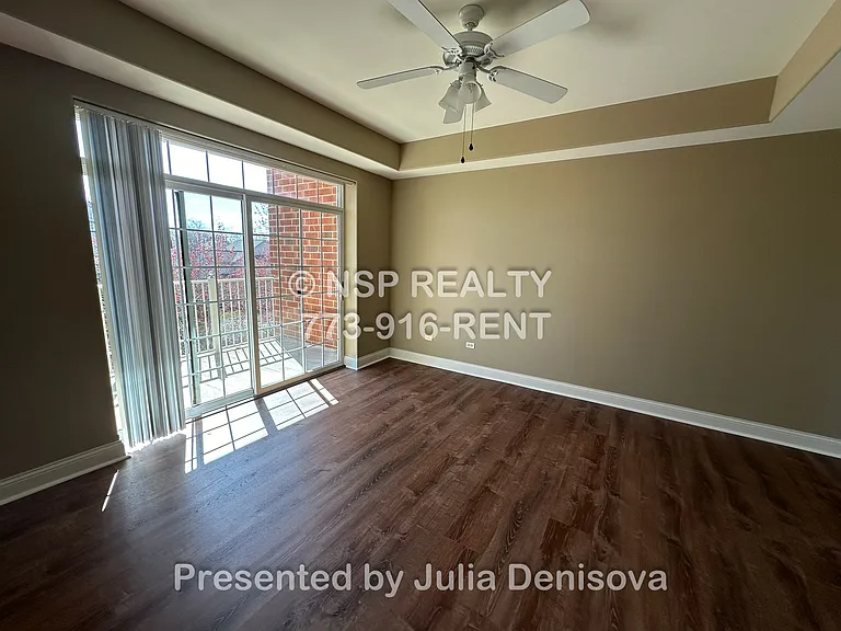 2-20 Itasca Pl #420 — Photo 3