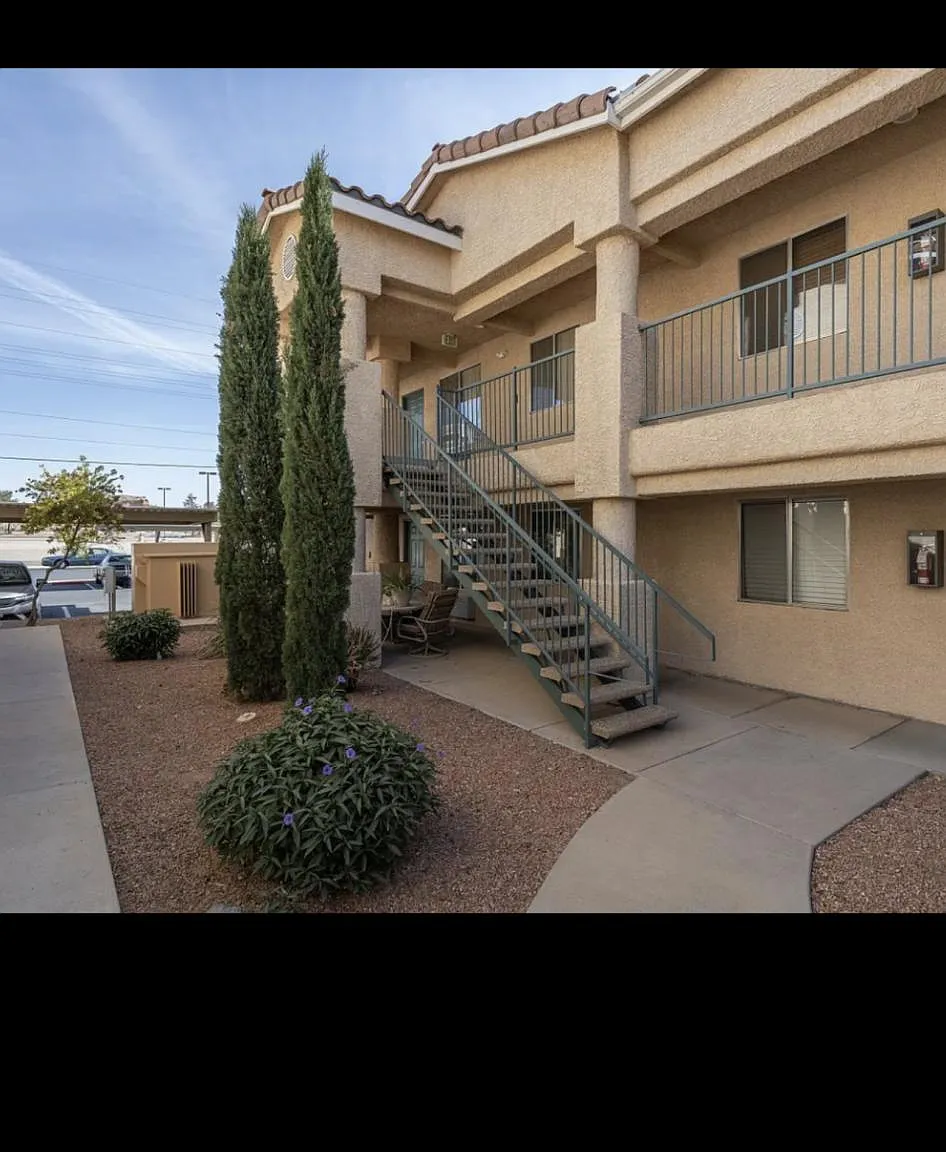 1 bed, 445 sqft, $1,095 — Photo 4