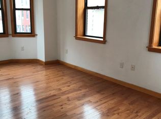 214 N 10th St APT 2B, Philadelphia, PA 19107