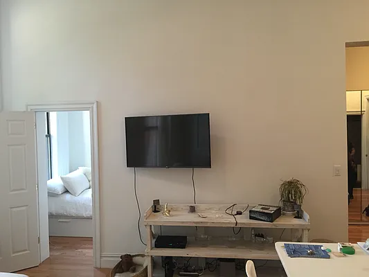 Rented by Westminster Management | media 33