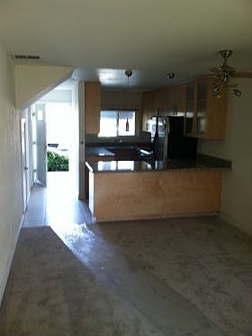 2nd image of 851 S Mollison Ave Unit 2